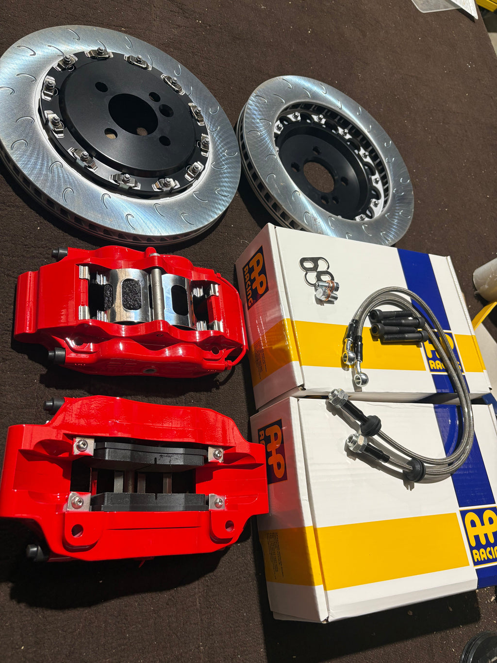 R53 AP BRAKE UPGRADE KIT 4 POT CALIPERS WITH 2 PIECE DISCS